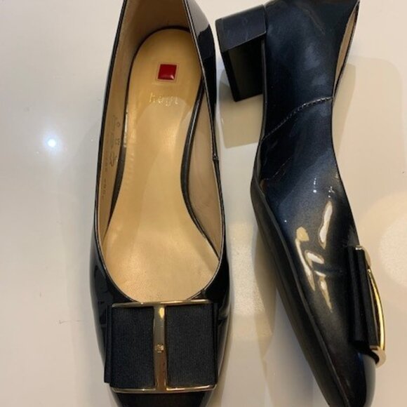 "hogl" pumps 3.5 cm heel, grey patent leather, US 8.5 (UK6), w/complementary bow - Picture 3 of 9